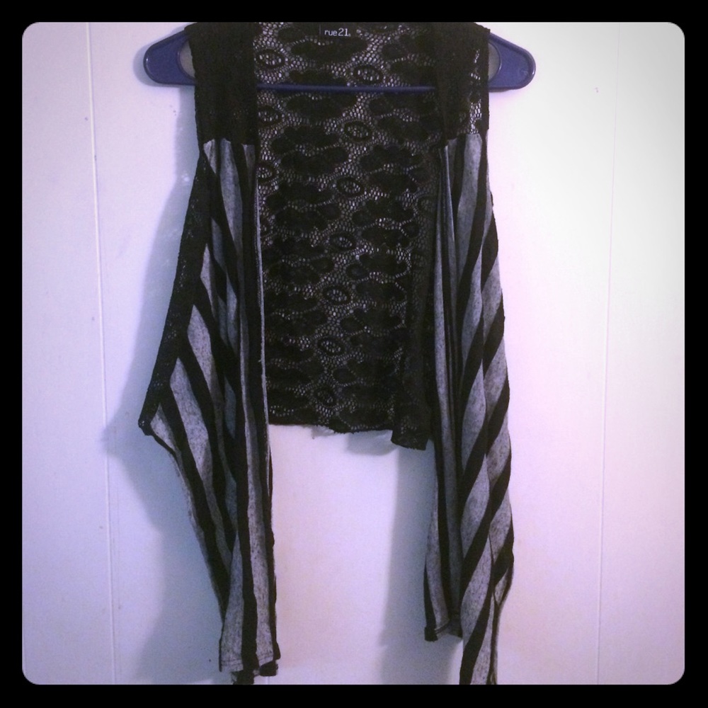 2 for $20 Rue 21 High low flowy overshirt vest